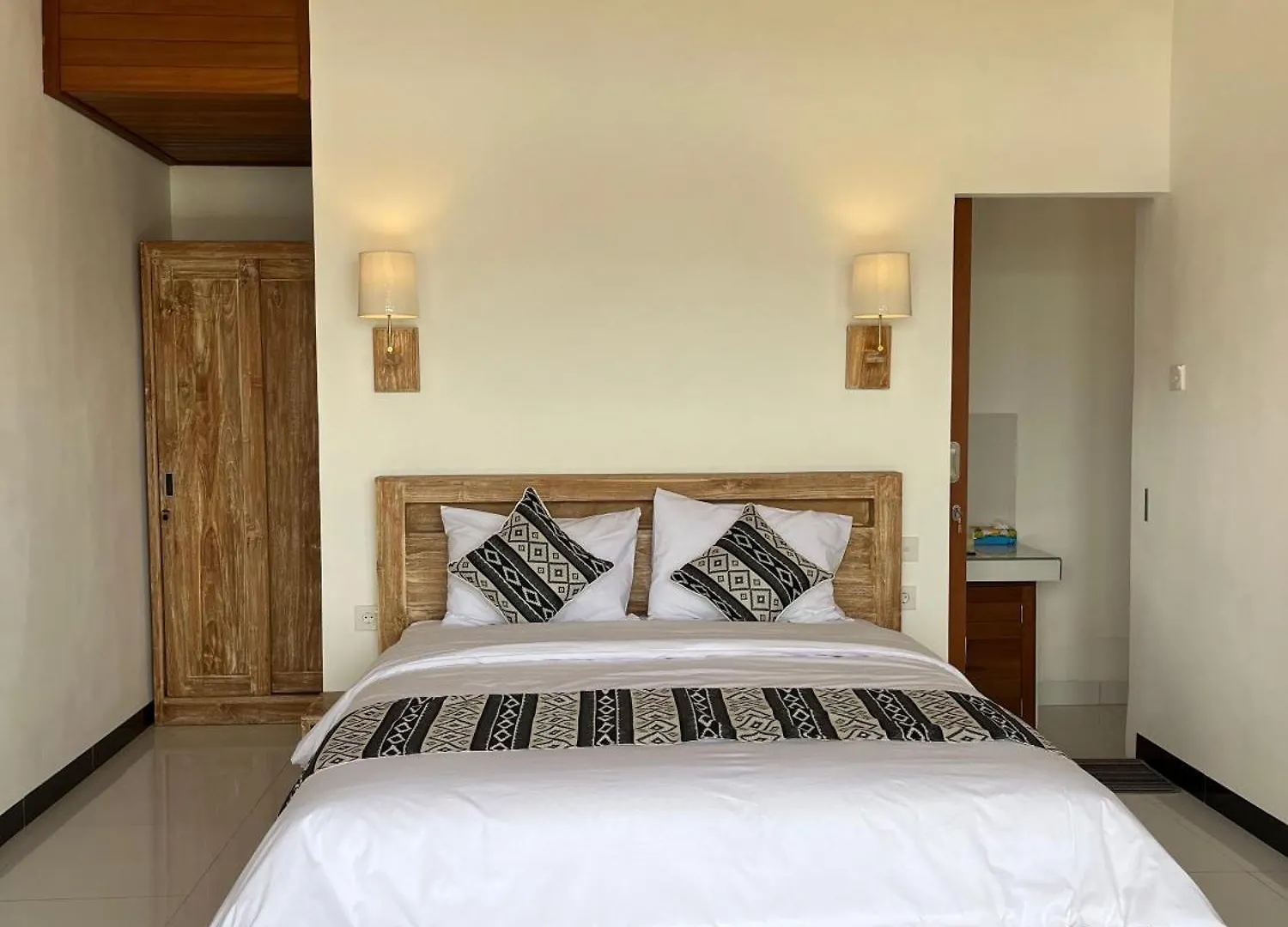 Cahaya Guest House Ubud contacts